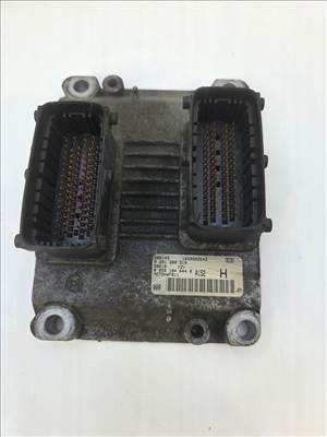 Fiat Punto Bosch ME7.3H4F011 1.4 16V benzin motorvezérlő ECU [0261208319]
